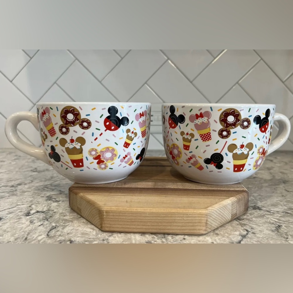 Disney’s Mickey & Minnie Sweet Treats Food Snacks Ceramic Coffee Soup Mug Set